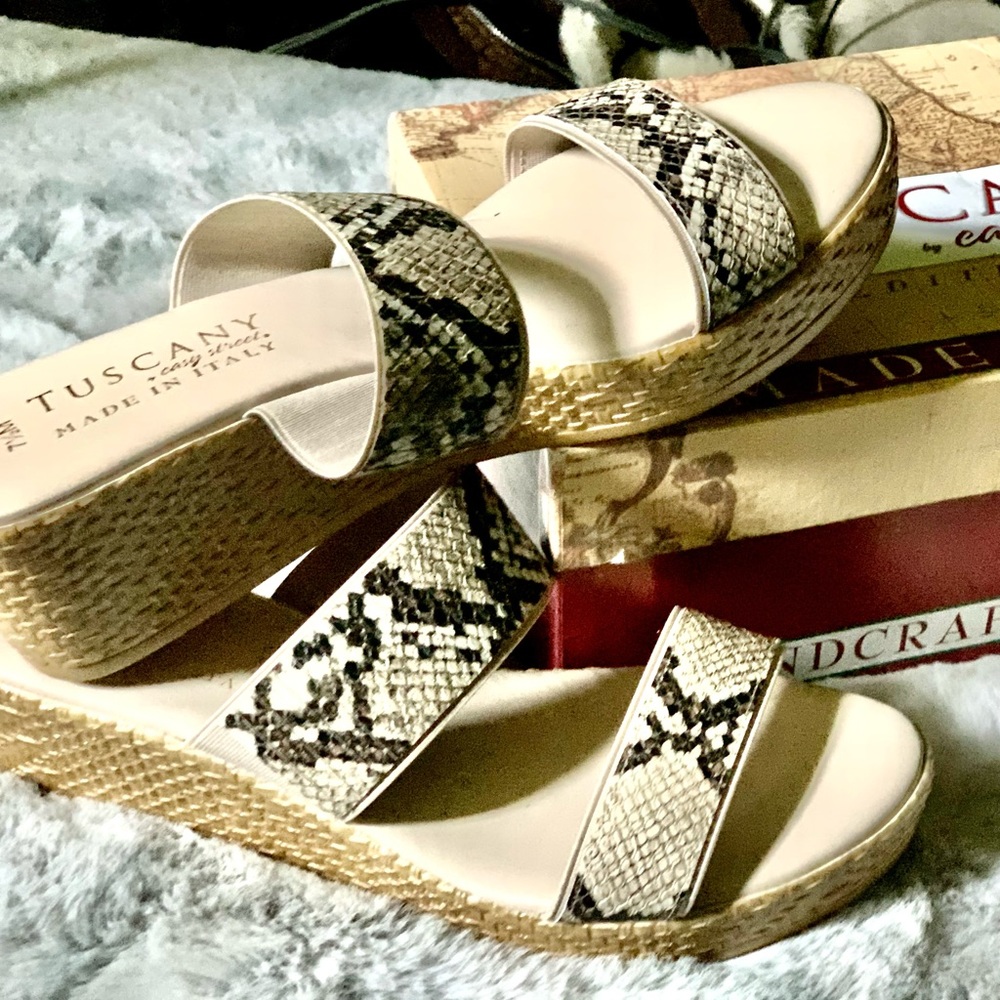 Tuscany by Easy Street Wedges